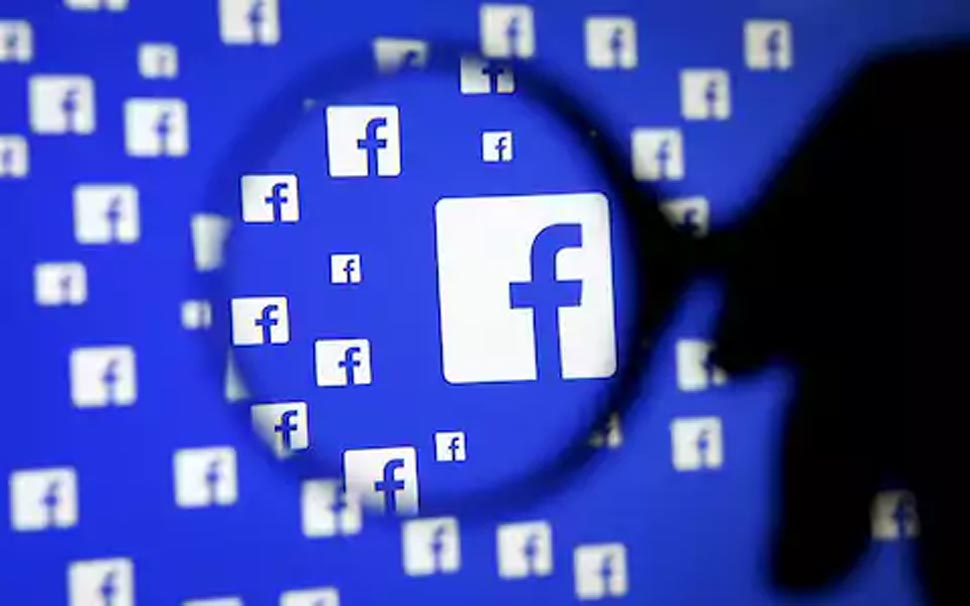 Never share your holiday planning on facebook page Never share your holiday planning on facebook page
