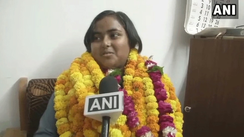 यूपी बोर्ड के नतीजे घोषित, टॉपरों के बारे में यहां जानें UP board declared 10th and 12th class result, here all toppers