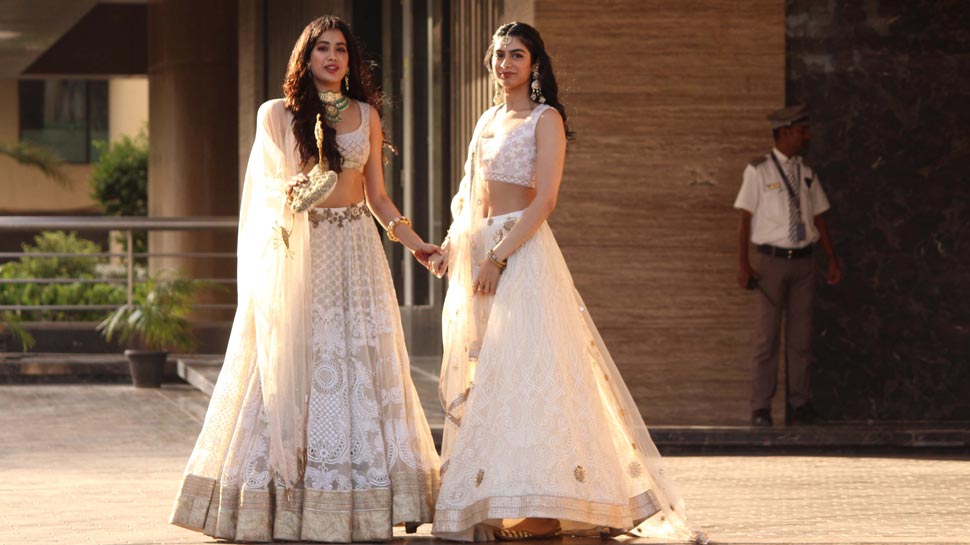Sonam Kapoor will get married to Anand Ahuja on May 8 Sonam Kapoor, Swara Bhaskar, Viral Photo, Sonam Kapoor Wedding, Anand Ahuja, Sonam Kapoor sangeet ceremony