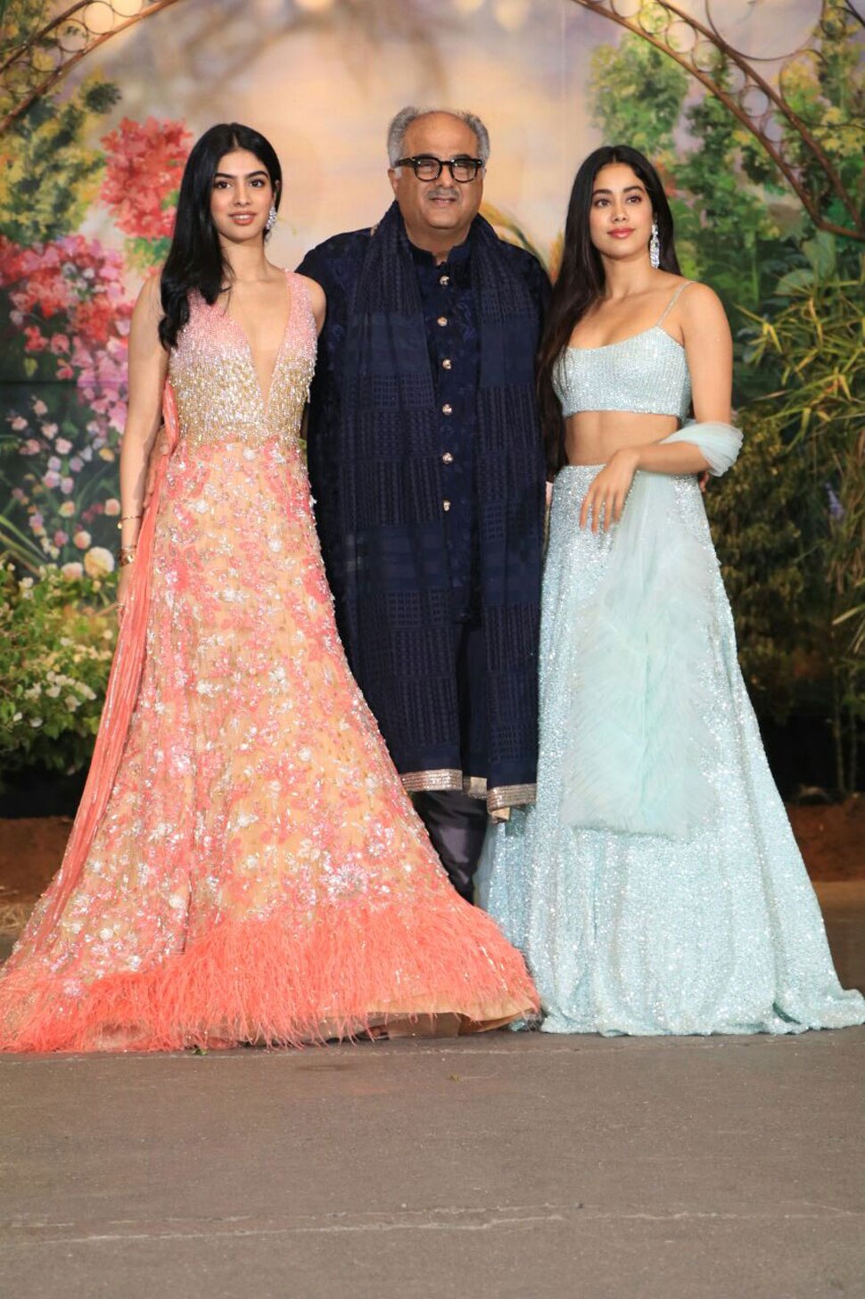 Sonam Kapoor Reception, Jhanvi Kapoor, Arjun Kapoor, Khushi Kapoor, Anshula Kapoor, Boney kapoor Sonam Kapoor Reception, Jhanvi Kapoor, Arjun Kapoor, Khushi Kapoor, Anshula Kapoor, Boney kapoor