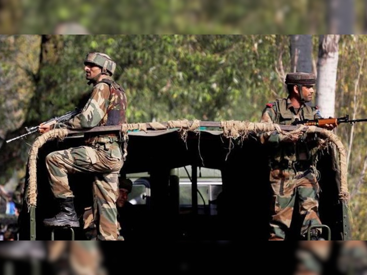 जम्मू कश्मीर में सेना की पेट्रोलिंग पार्टी पर आतंकी हमला, लश्कर ने केंद्र के संघर्षविराम को नकारा