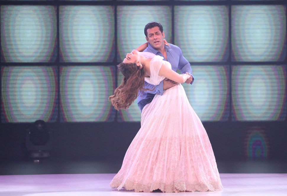 Salman Khan, Race 3, Promotion, TV Show Dance Diwane Salman Khan, Race 3, Promotion, TV Show Dance Diwane