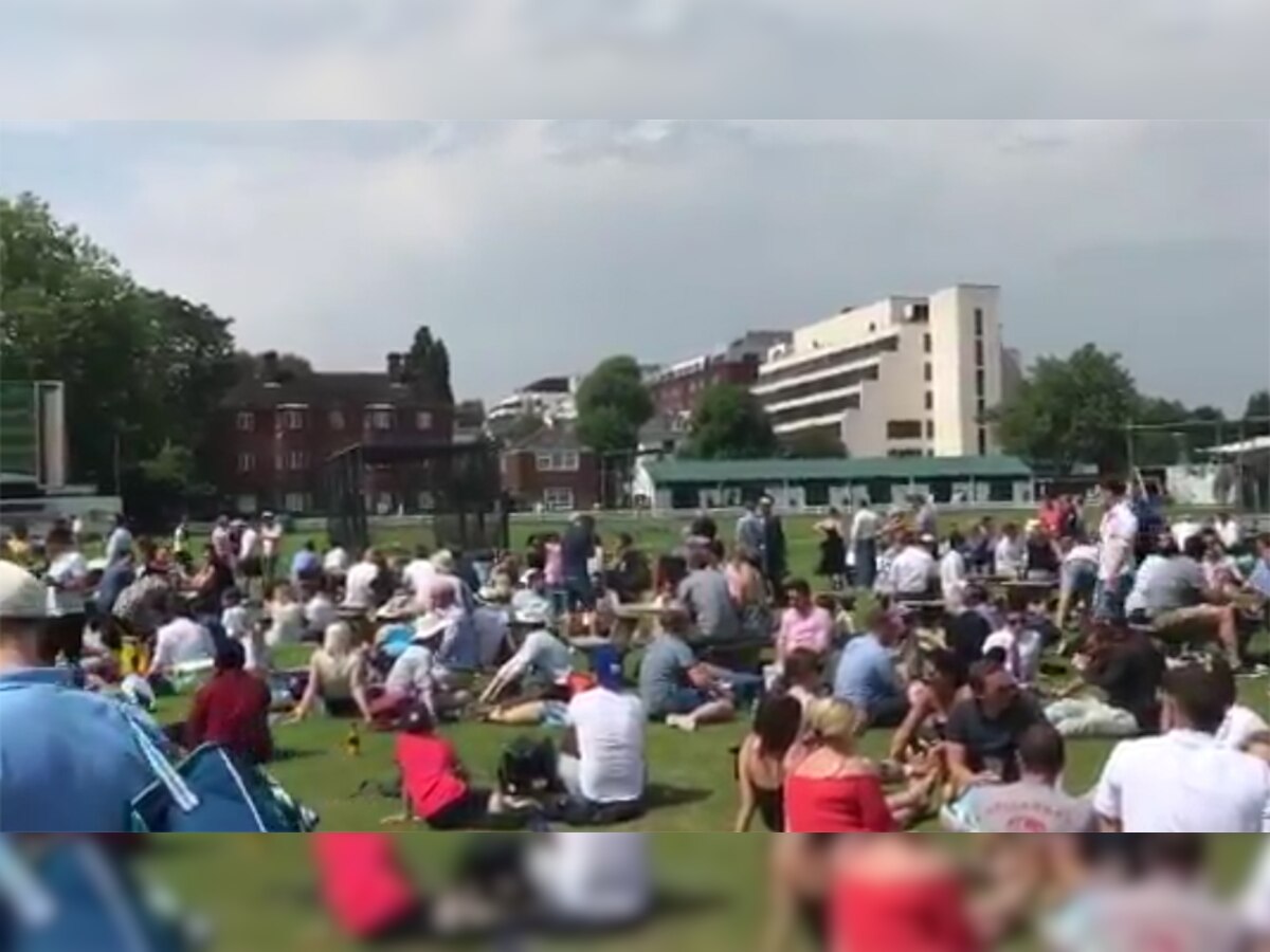 लॉर्ड्स के मैदान पर लोग आईपीएल फाइनल का मजा लेते नजर आए. फोटो : VIDEO grab