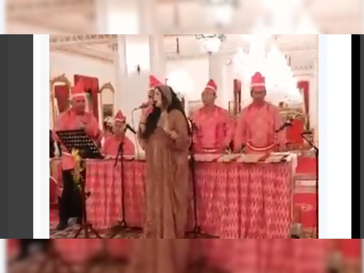 VIDEO: 'साबरमती के संत' गाकर इंडोनेशियाई गायिका ने बांधा समां, PM मोदी बोले- शानदार