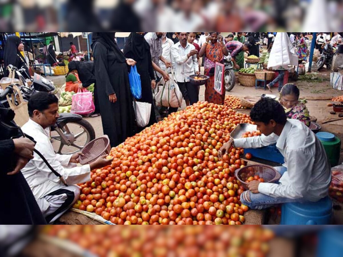 देवास में बढ़े सब्जियों और फलों के दाम (फाइल फोटो)