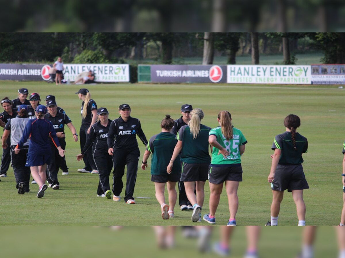 न्यूजीलैंड की महिला टीम ने आयरलैंड को 300 रनों के ज्यादा के अंतर से हराया (PIC : Twitter@WHITE_FERNS)