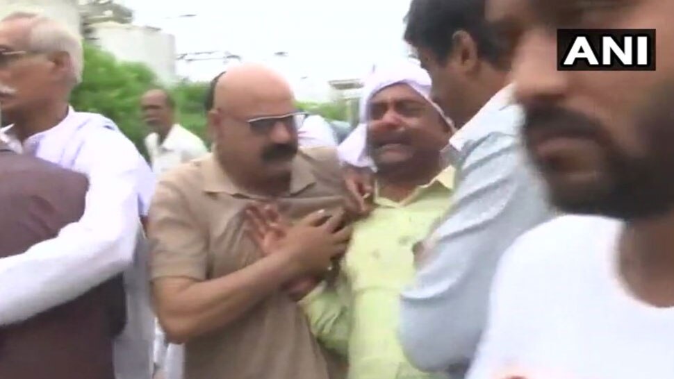 dead body of Bhaiyyuji Maharaj taken to native village Indore dead body of Bhaiyyuji Maharaj taken to native village Indore