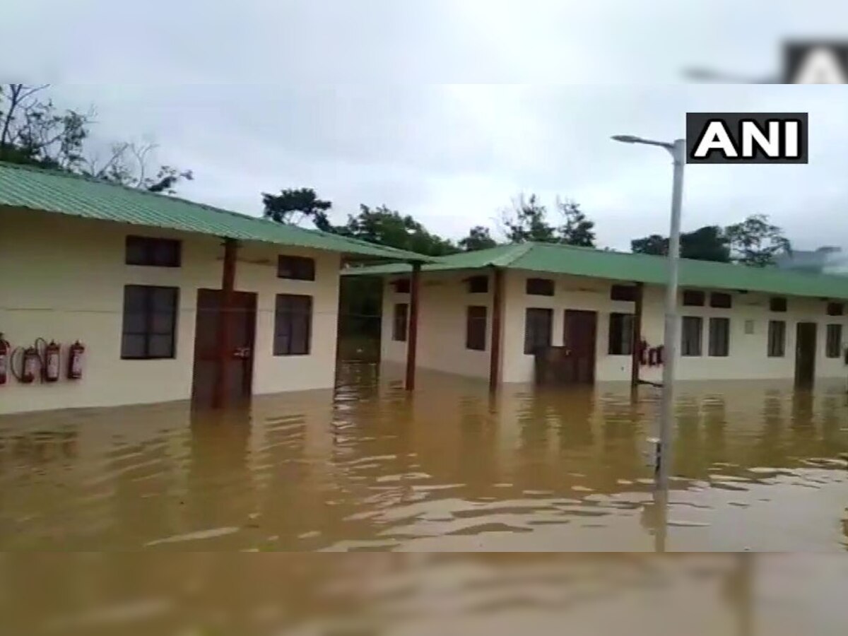 पूर्वोत्तर में बाढ़ से 12 लोगों की मौत, 4 लाख लोग प्रभावित