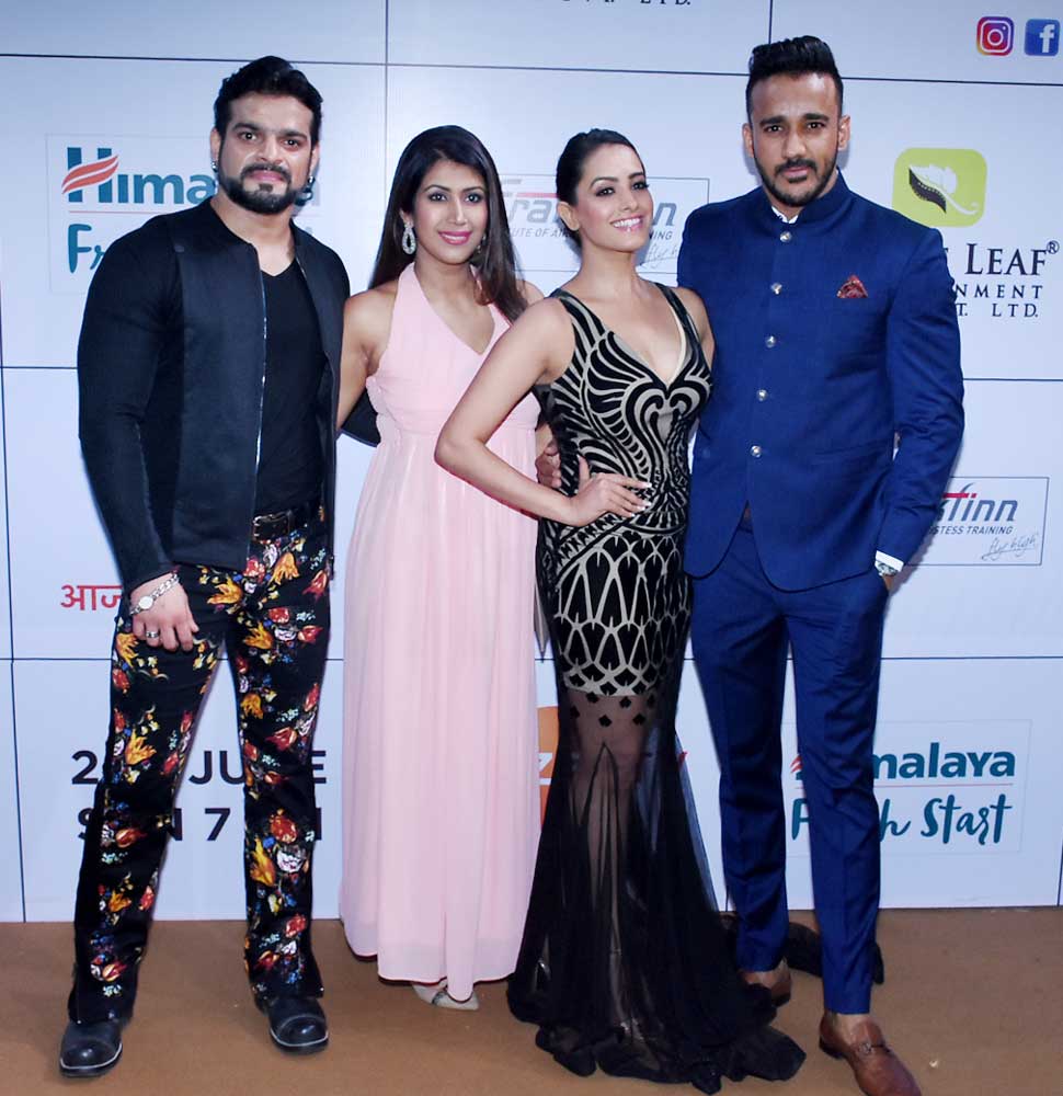Gold Awards 2018: Jennifer Winget, Karan Patel, Karishma Tanna on red carpet Gold Awards 2018: Jennifer Winget, Karan Patel, Karishma Tanna on red carpet