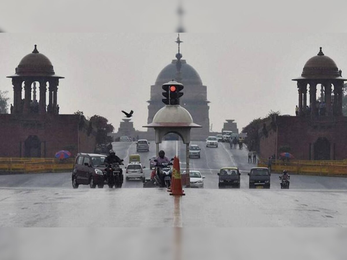 मुंबई से खतरा टला, अगले 2 दिन दिल्ली में हो सकती है भारी बारिश, तूफान की भी संभावना