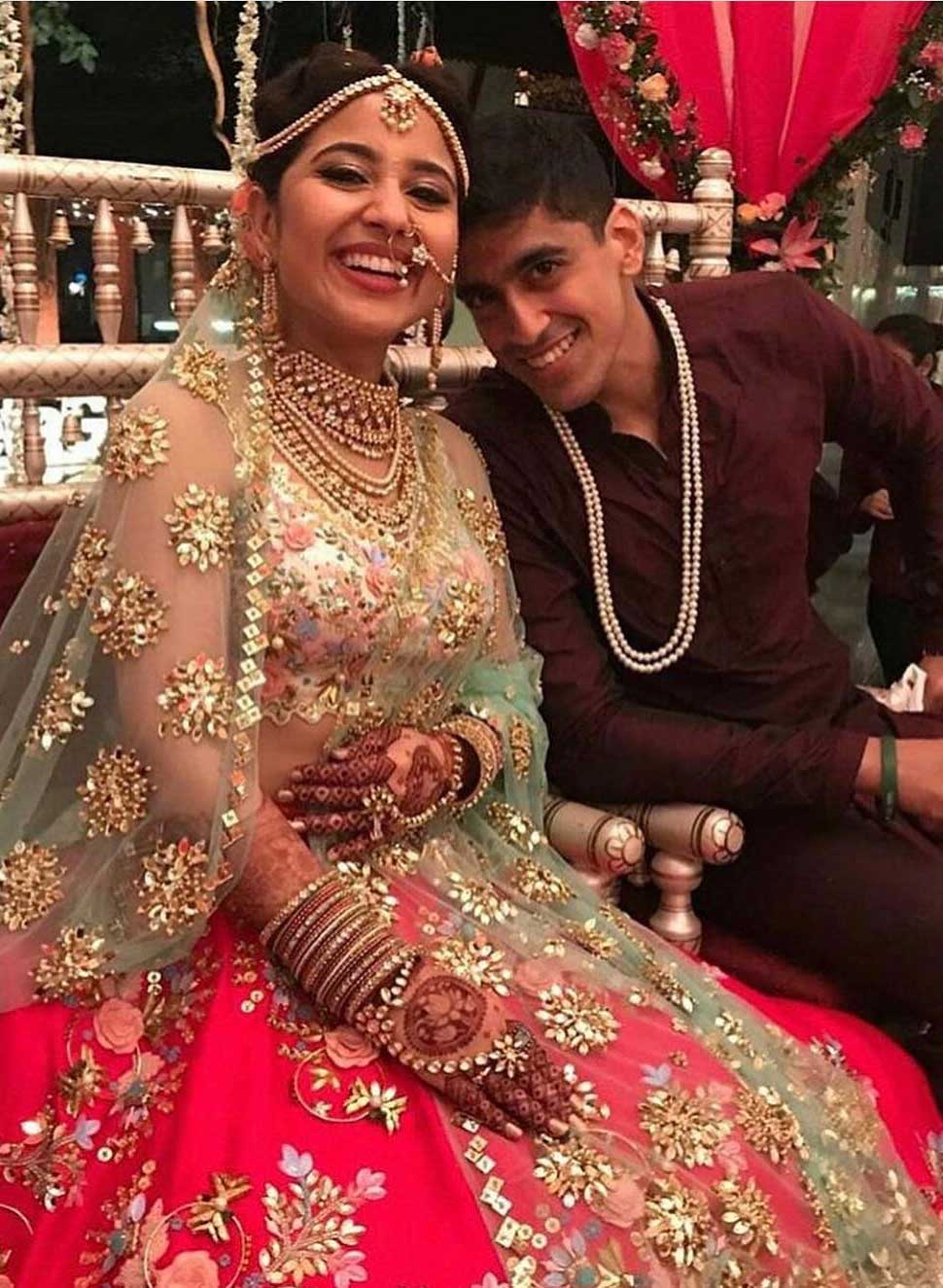 Shweta Tripathi tied the knot with rapper boyfriend Chaitnya Sharma Shweta Tripathi tied the knot with rapper boyfriend Chaitnya Sharma