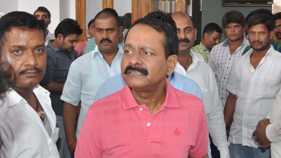 यूपी: गैंगस्टर मुन्ना बजरंगी की बागपत जेल में गोली मारकर हत्या, मचा हड़कंप
