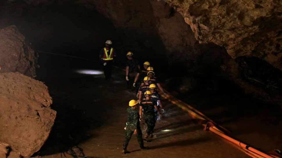 police rescue operation complete in Tham Luang cave police rescue operation complete in Tham Luang cave