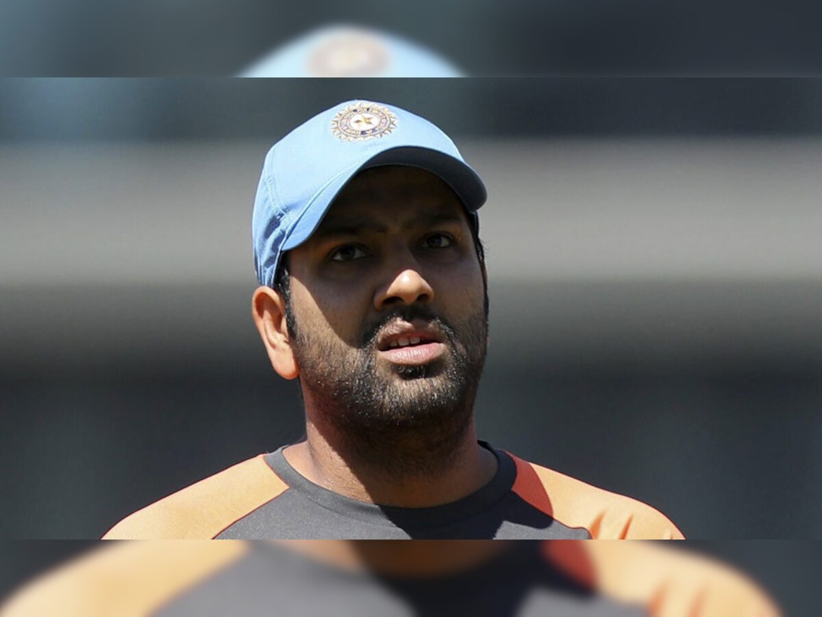 रोहित शर्मा ने इंग्लैंड दौरे पर दो शतक लगाए, इसके बावजूद उन्हें टेस्ट टीम में नहीं चुना गया. (फोटो : PTI)