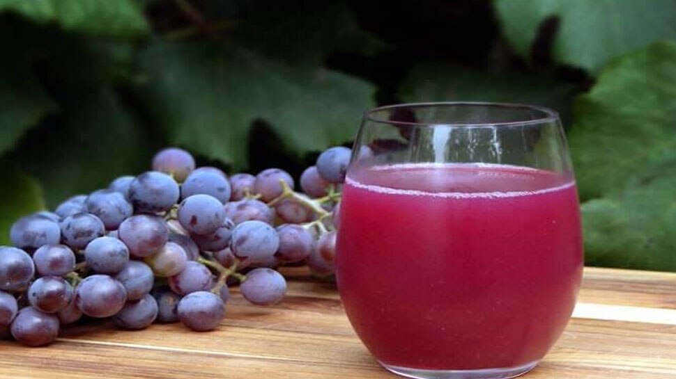 Never take medicine with grapes juice अंगूर के जूस के साथ कभी न लें