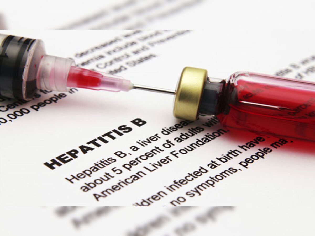 हेपेटाइटिस बी के शुरुआती लक्षण साधारण हो सकते हैं.