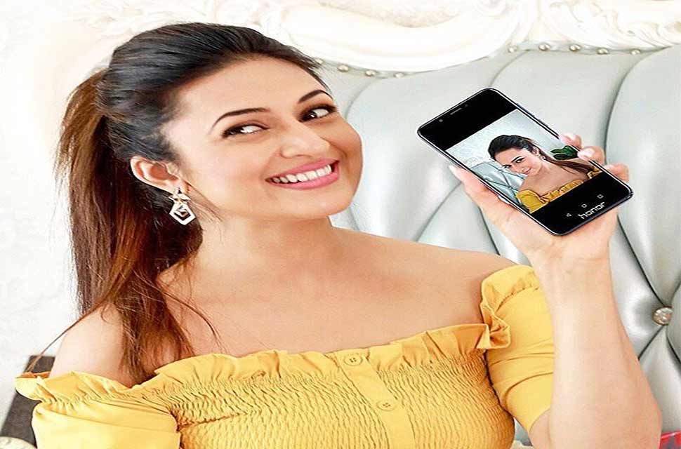 Yeh Hai Mohabbatein Actress Divyanka Tripathi दिव्यांका त्रिपाठी बोलीं फैन्‍स के परिवार का