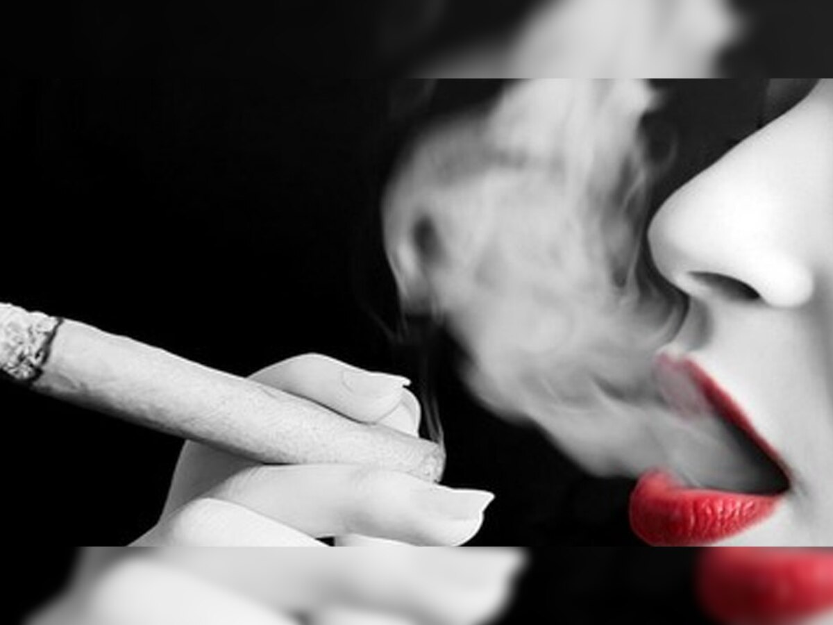 धूम्रपान से दूर रहे स्तनपान कराने वाली महिलाएं. (प्रतीकात्मक फोटो)