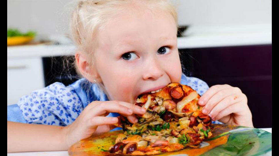 Teach table manners to your kids important tips Teach table manners to your kids important tips