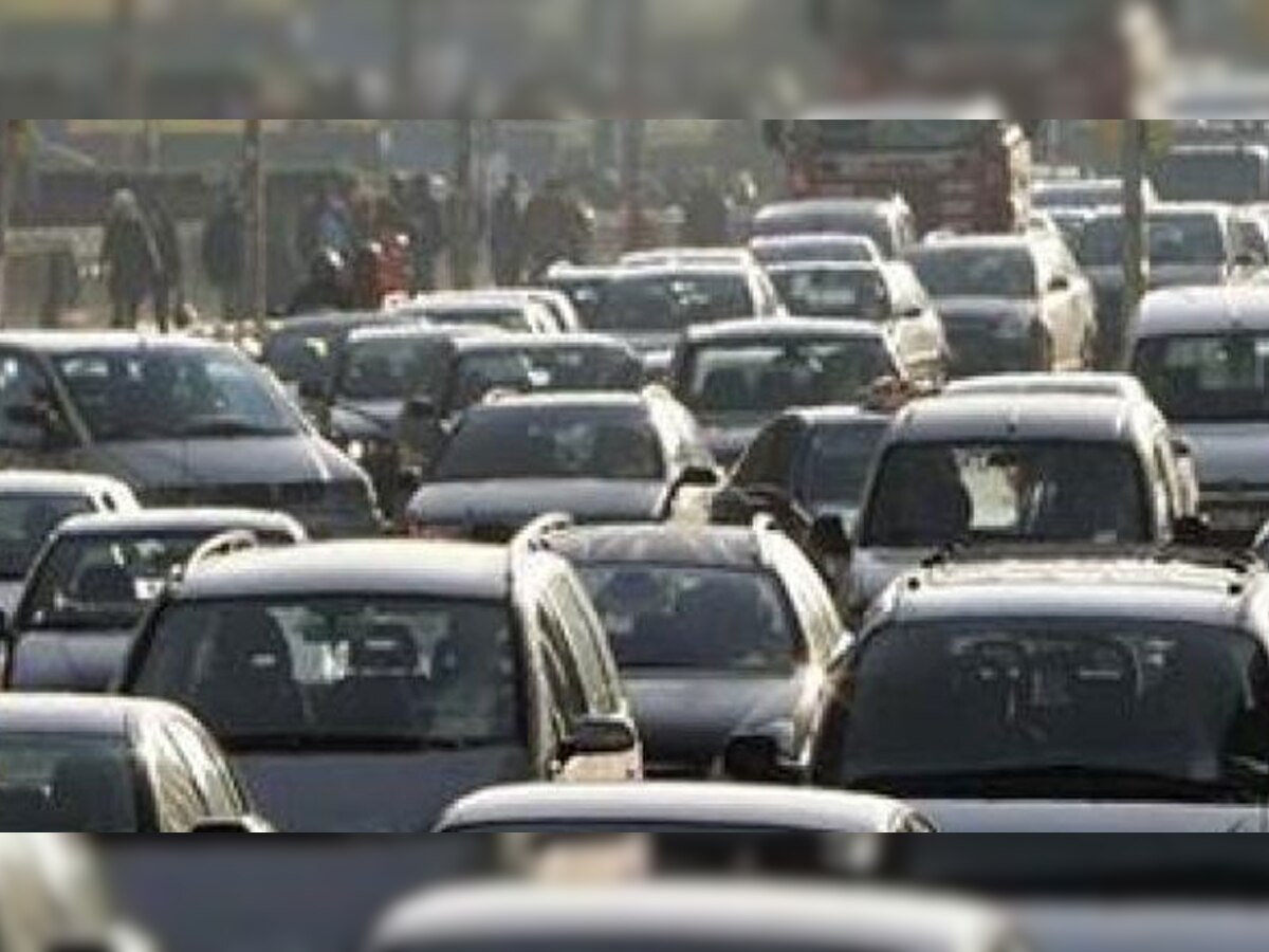 बिहार सरकार ने वाहनों की खरीदारी पर टैक्स बढ़ाने का फैसला लिया है. (प्रतीकात्मक फोटो)