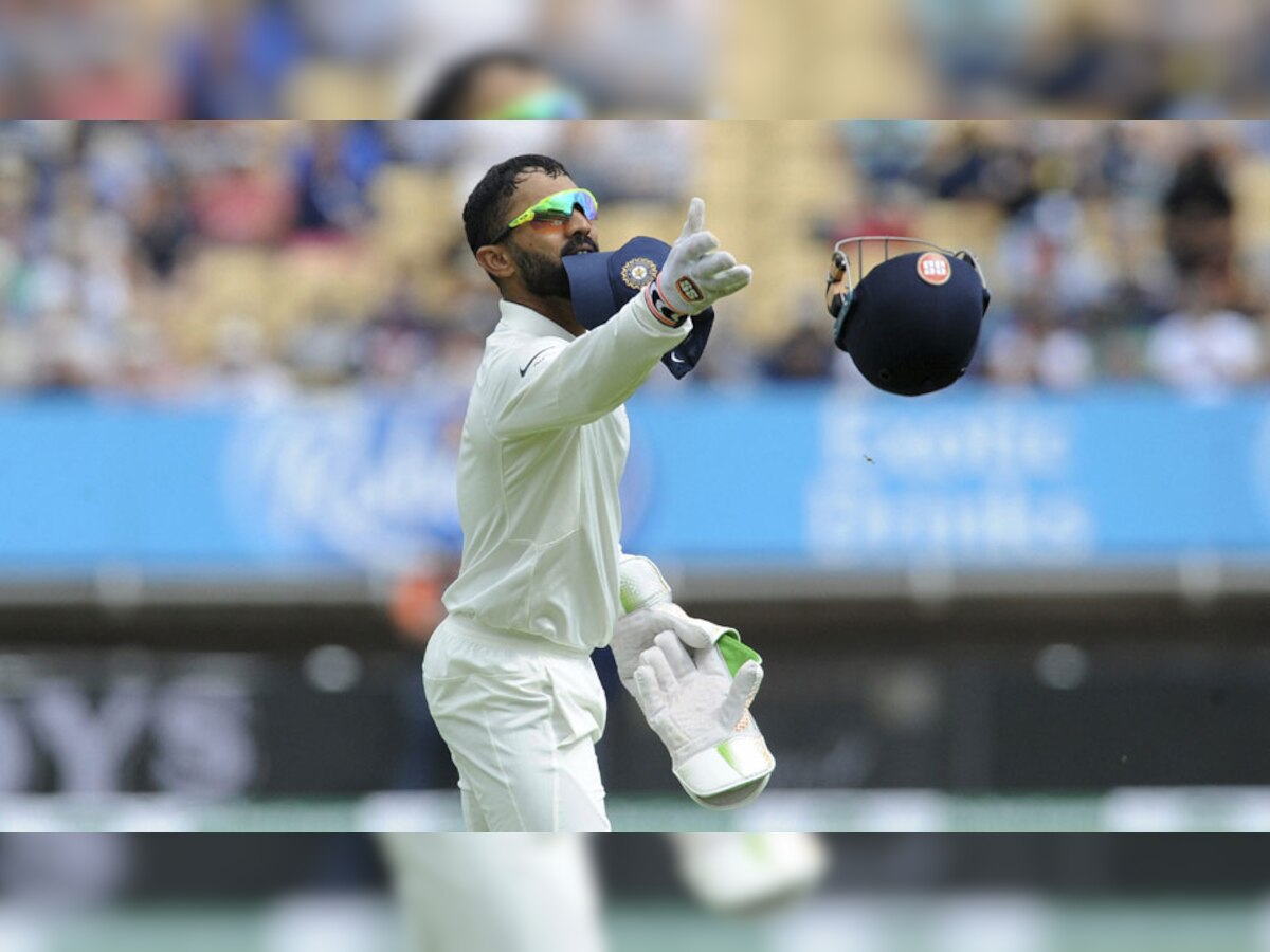 दिनेश  कार्तिक ने लॉर्ड्स टेस्ट में शानदार कैच पकड़कर पहली पारी में भारत को छठा विकेट दिलाया (फोटो: IANS)