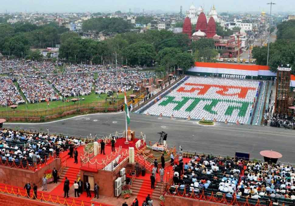 दिल्ली की सुरक्षा पर कड़ा पहरा delhi metro and traffic diversion in delhi on independence day