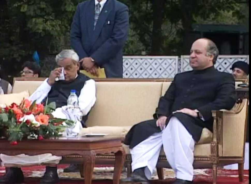 वाजपेयी ने दिया दिलीप कुमार को फोन When Dilip Kumar shout at Pakistan PM for Atal Bihari Vajpayee about Kargil war