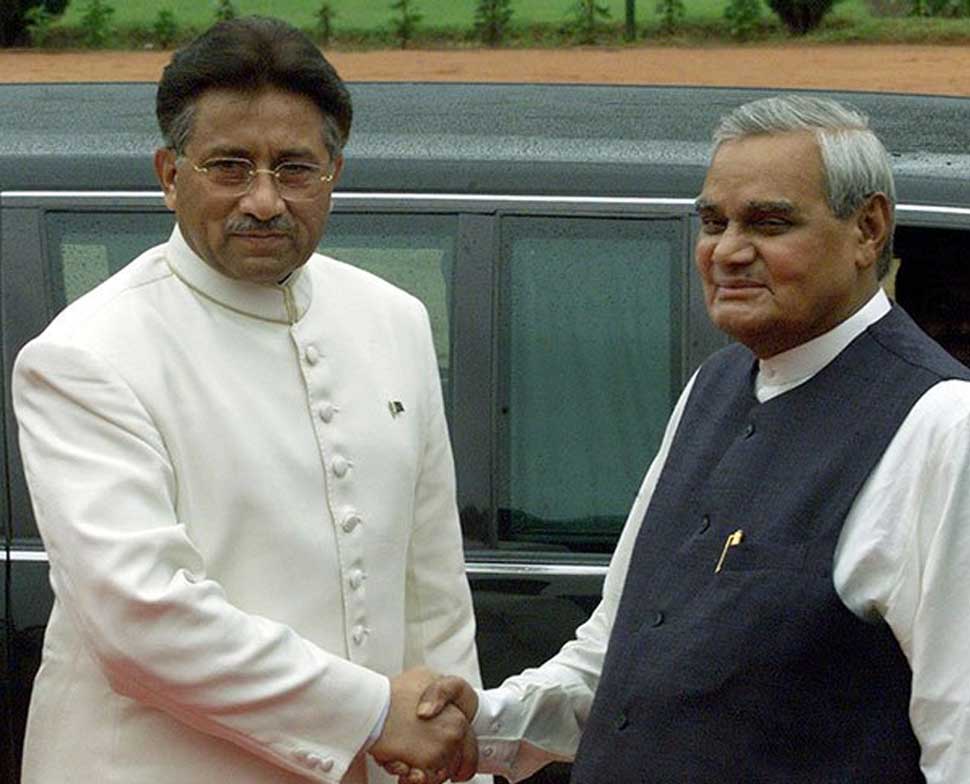 मुशर्रफ कर रहा था घुसपैठ When Dilip Kumar shout at Pakistan PM for Atal Bihari Vajpayee about Kargil war