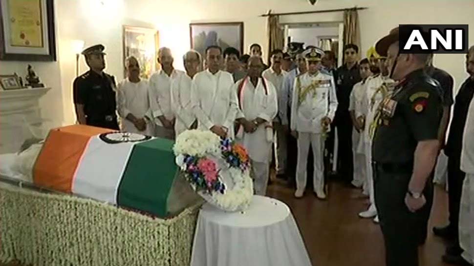 पूर्व प्रधानमंत्री का निधन गुरुवार शाम 5 बजकर 5 मिनट पर हुआ Indian Defense Generals