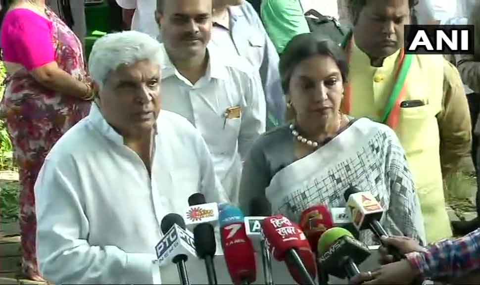 शबाना आजमी के साथ पहुंचे जावेद अख्तर Javed akhtar