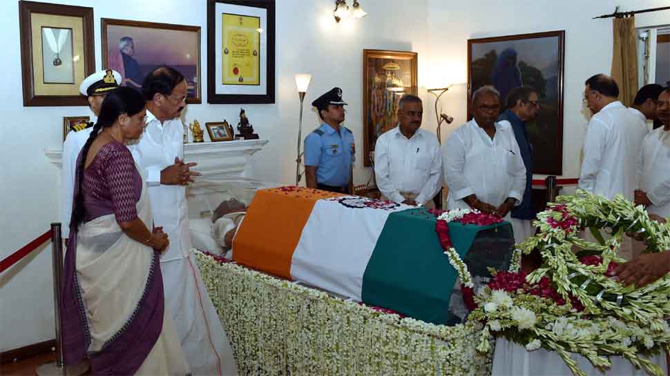राष्ट्रपति और उपराष्ट्रपति भी पहुंचे venkya naidu