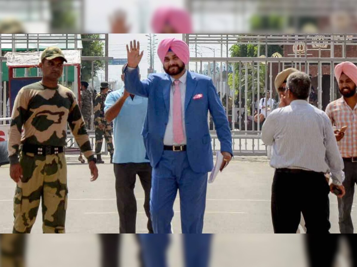 नवजोत सिंह सिद्धूू दो दिन बाद पाकिस्तान से भारत लौट आए हैं.  