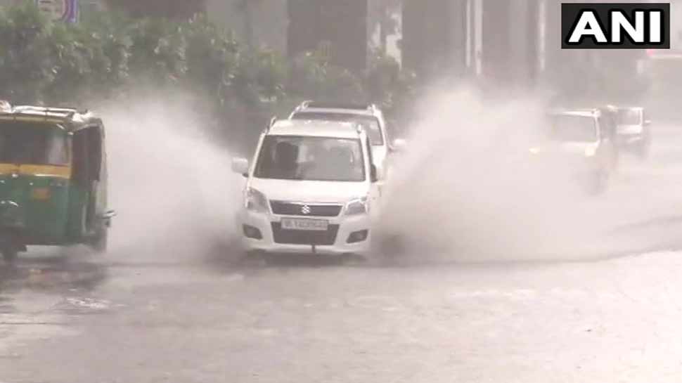 पूरे दिन हल्के बादल छाए रहेंगे Light rain clouds throughout the day