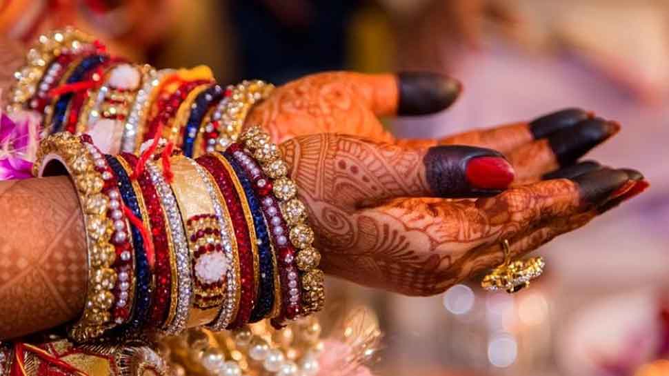लड़कियों को आदर्श बहू बनाने की ट्रेनिंग BHU IIT three months training program for ideal daughter in law