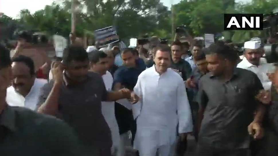 कांग्रेसी नेता हिंसक घटनाओं में शामिल न हों Congress protest against the rise in oil prices