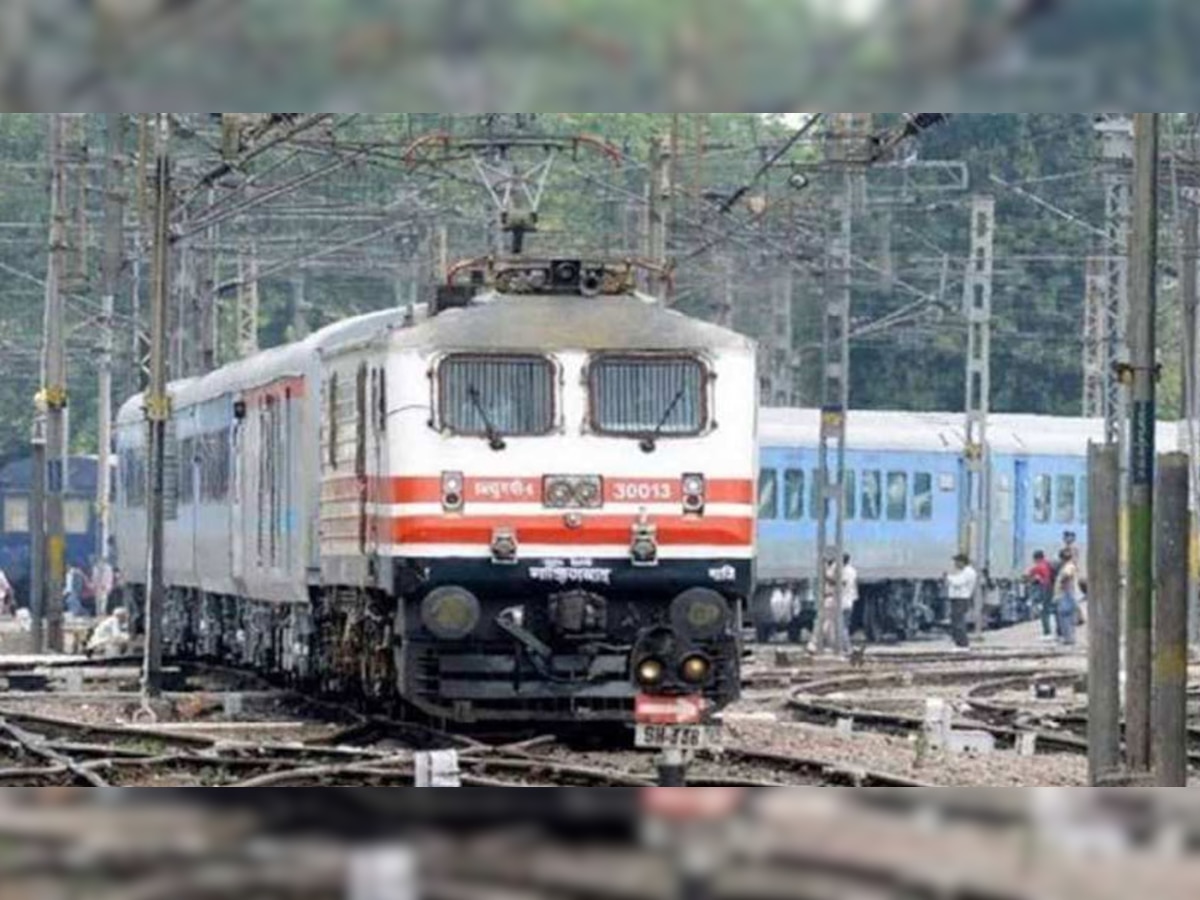भारत बंद के चलते इस्ट कोस्ट रेलवे जोन ने अपनी 12 रेलगाड़ियों को रद्द करने की घोषणा की है (फाइल फोटो)
