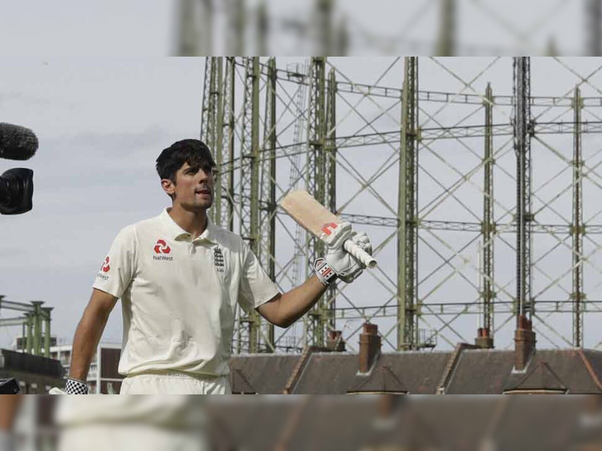 एलिस्टेयर कुक ने भारत के खिलाफ पांचवें टेस्ट की दूसरी पारी में 147 रन बनाए. यह उनकी अंतिम इंटरनेशनल पारी भी है. (फोटो: PTI) 