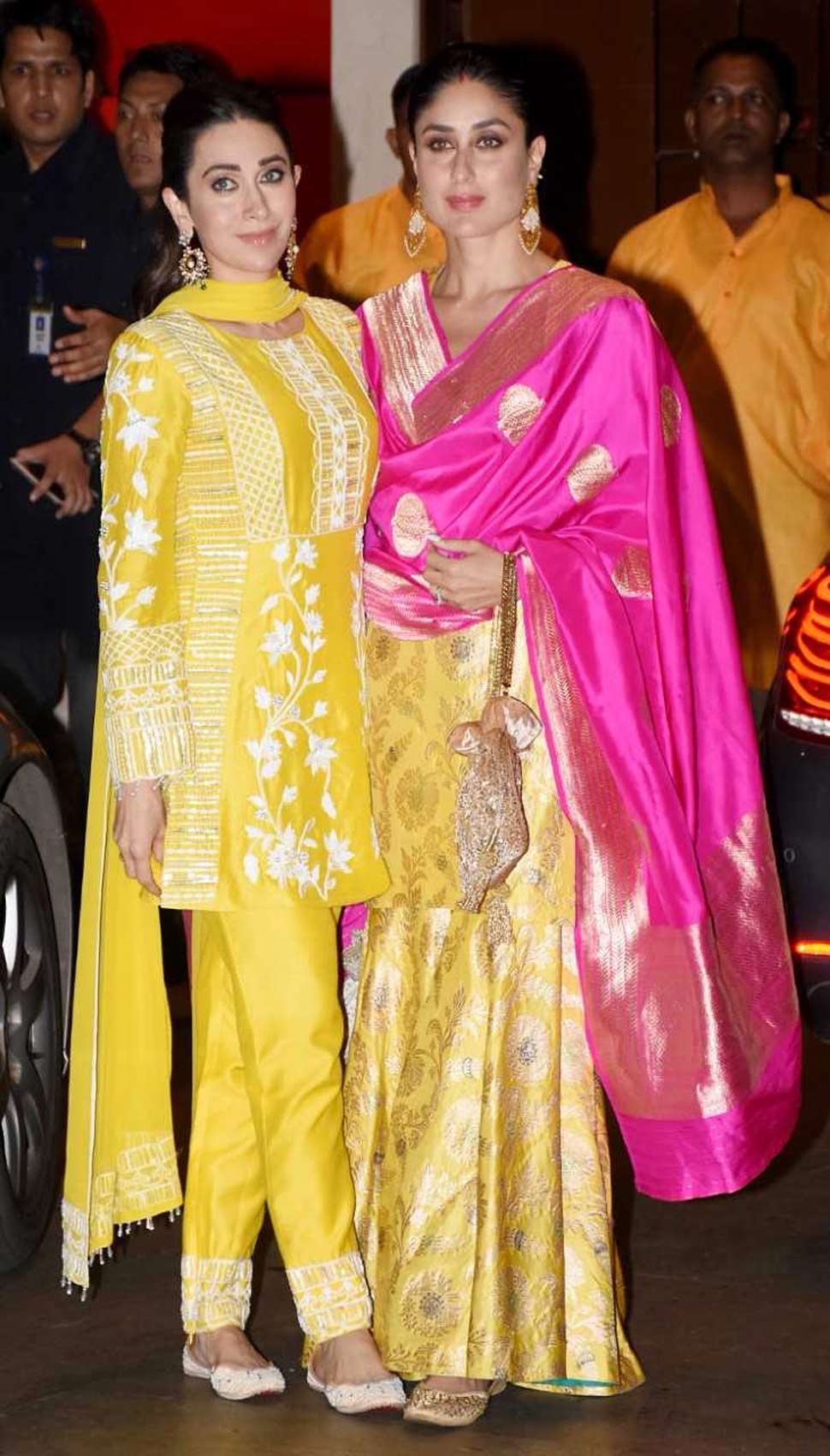 करीना कपूर खान बहन एक्ट्रेस करिश्मा कपूर के साथ पहुंचीं Kapoor Sister Karshima with Kareena