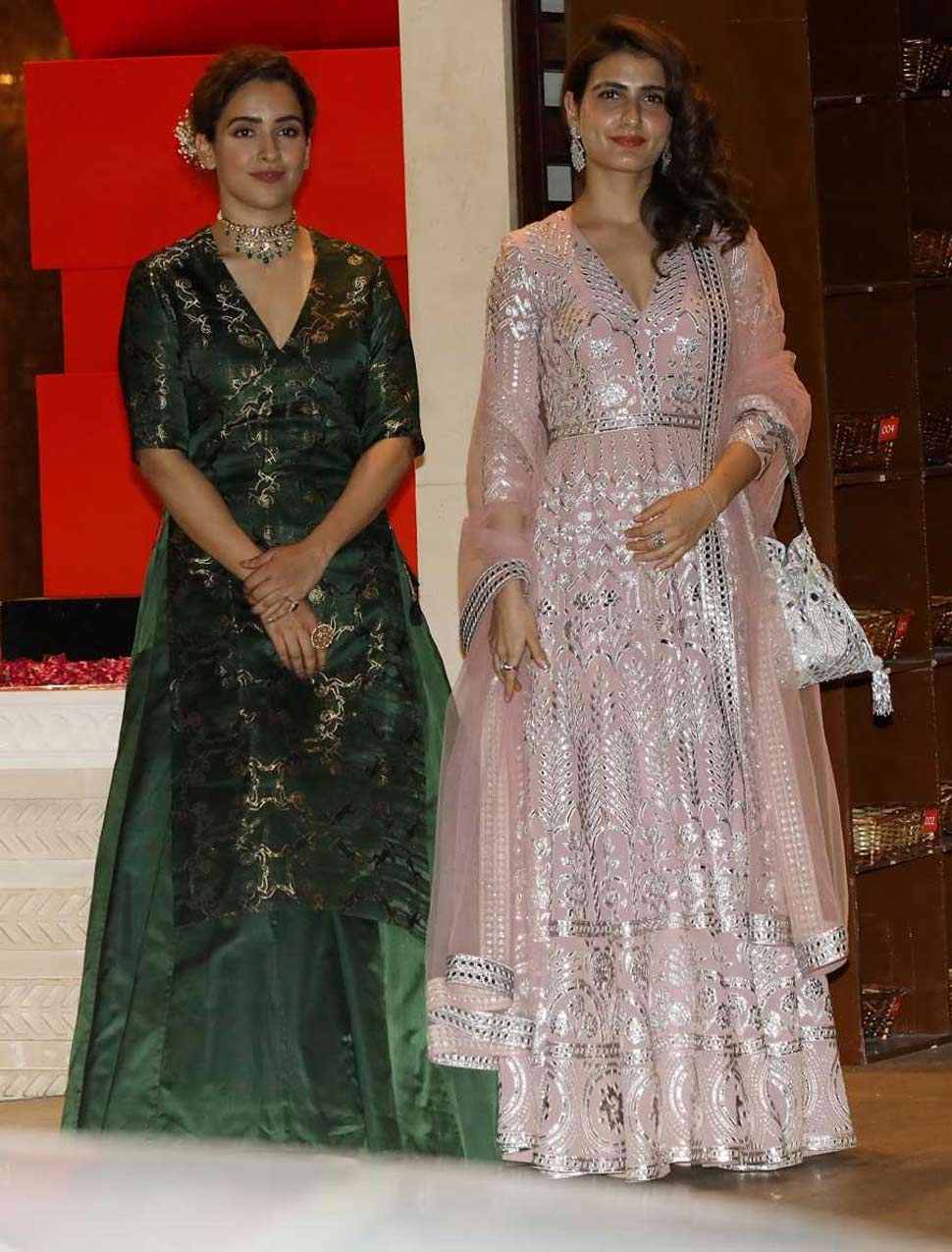 दंगल गर्ल्स सनाया मल्होत्रा और फातिमा सना शेख Dangal Girls Sanya with Fatima