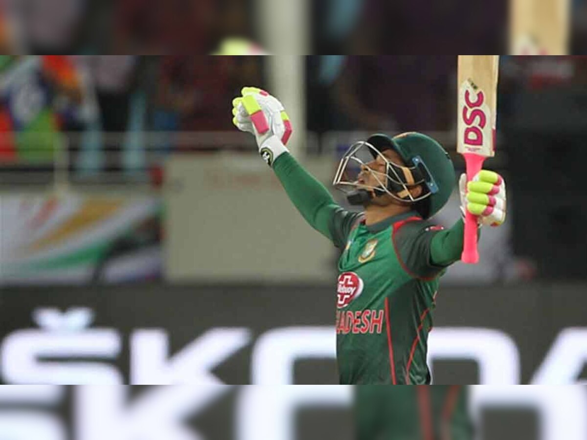 बांग्लादेश के मुशफिकुर रहीम ने 144 रन की पारी खेली. उन्हें मैन ऑफ द मैच का अवॉर्ड दिया गया. (फोटो: IANS)
