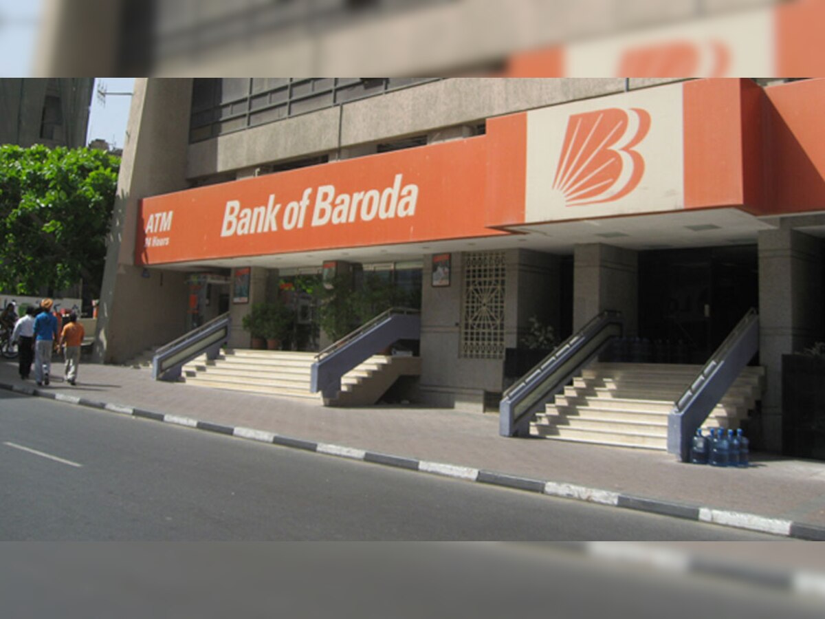 बैंक ऑफ बड़ौदा, विजया बैंक और देना बैंक के विलय के निर्णय से तीनों बैंक के कर्मी डरे हुए हैं  (फाइल फोटो)