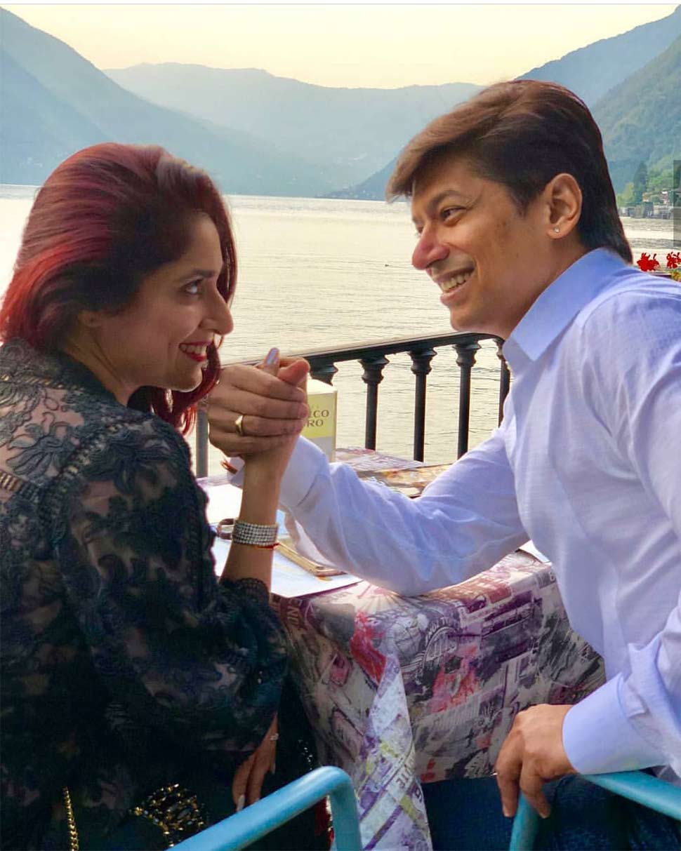 सिंगर शान भी अपनी वाइफ सगारिका के साथ पहुंचे