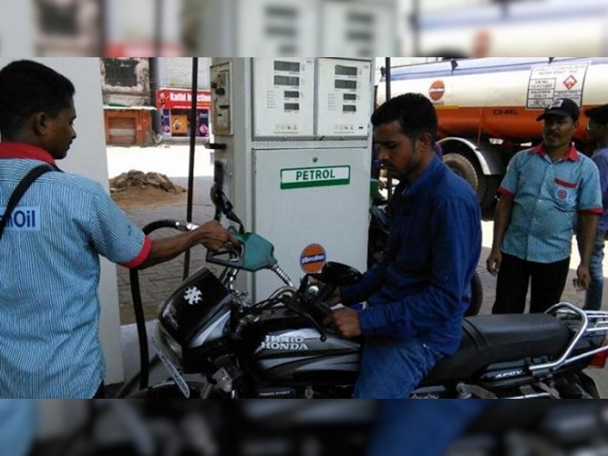पटना में पेट्रोल 91.96 रुपए प्रति लीटर रुपए हो गया. (फाइल फोटो)