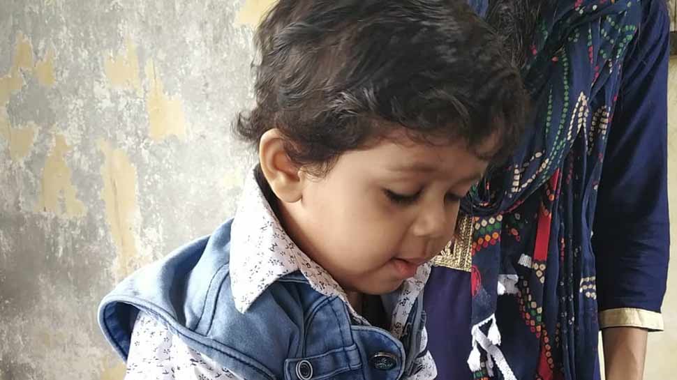 दो साल का गुरु वर्ल्ड मैप में भौगोलिक स्थिति भी बखूबी बता देता है. दो साल का गुरु वर्ल्ड मैप में भौगोलिक स्थिति भी बखूबी बता देता है.