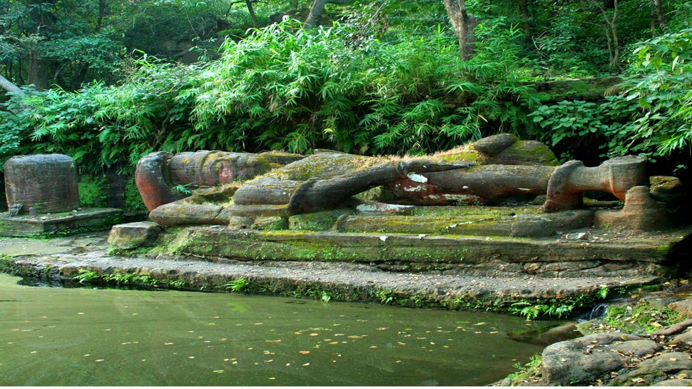प्रतिमा करीब 2 हजार वर्ष पुरानी 2 thousand years old statue