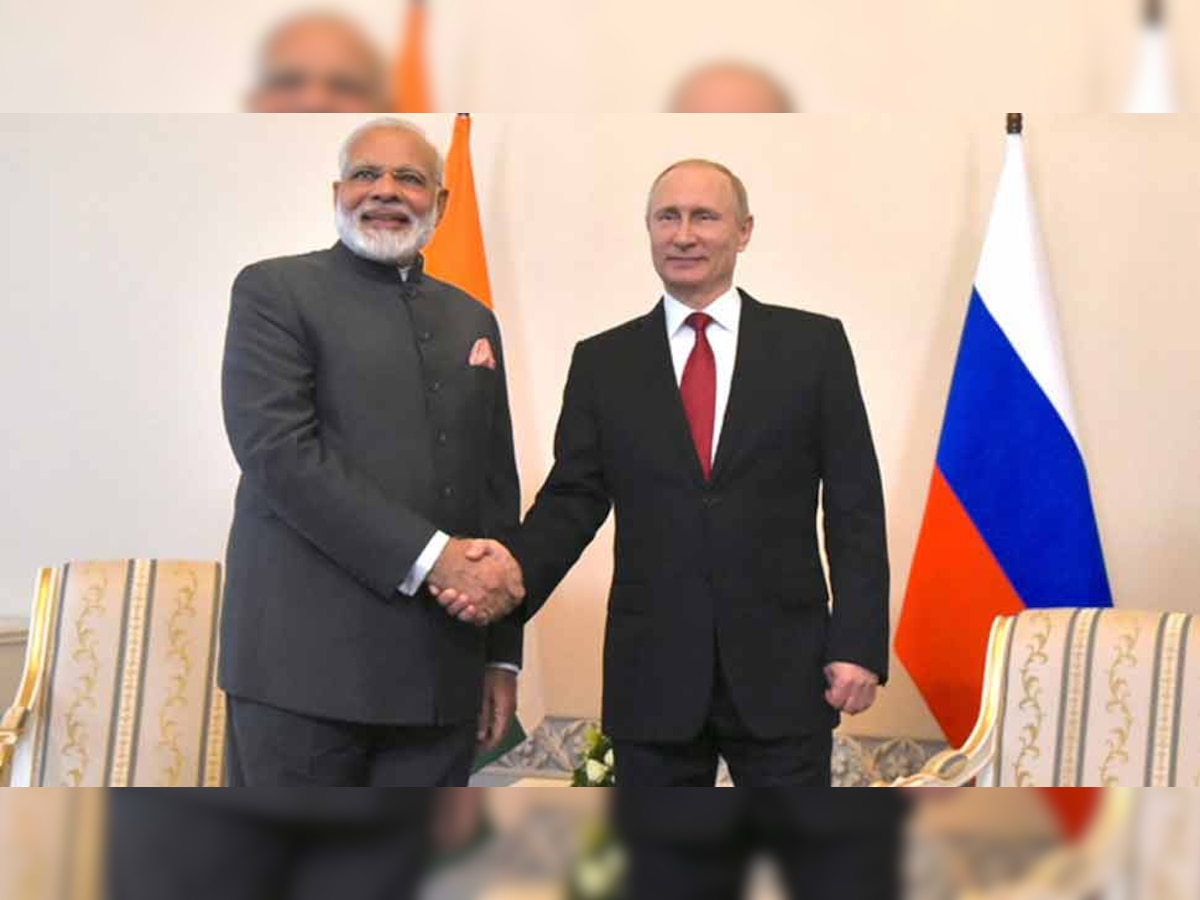 रूस के राष्ट्रपति व्लादिमीर पुतिन 19वीं भारत-रूस द्विपक्षीय शिखर वार्ता के लिए 4-5 अक्टूबर को नई दिल्ली के दौरे पर होंगे (फाइल फोटो)