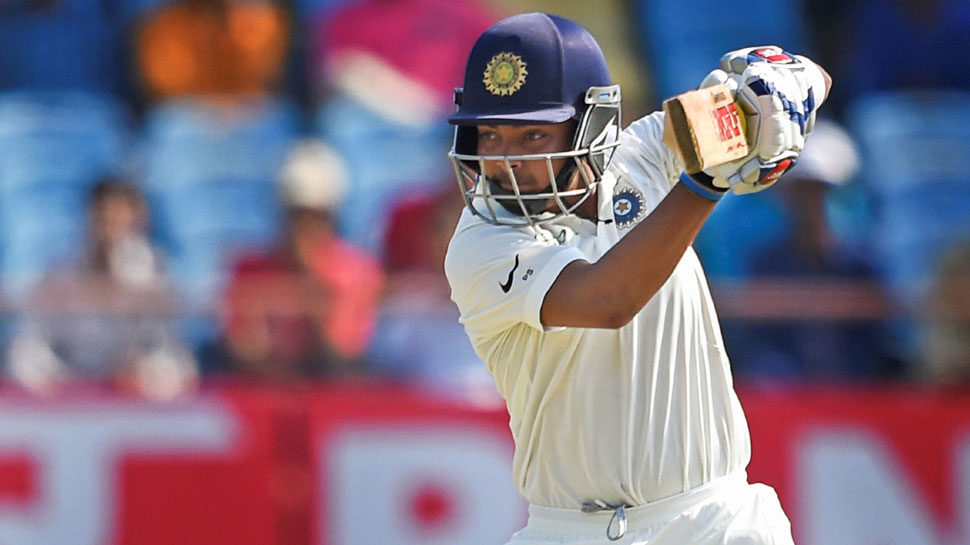 पृथ्वी शॉ अपने डेब्यू टेस्ट में शतक लगाते ही सोशल मीडिया पर छा गए हैं. ( फाइल फोटो) पृथ्वी शॉ अपने डेब्यू टेस्ट में शतक लगाते ही सोशल मीडिया पर छा गए हैं. ( फाइल फोटो)