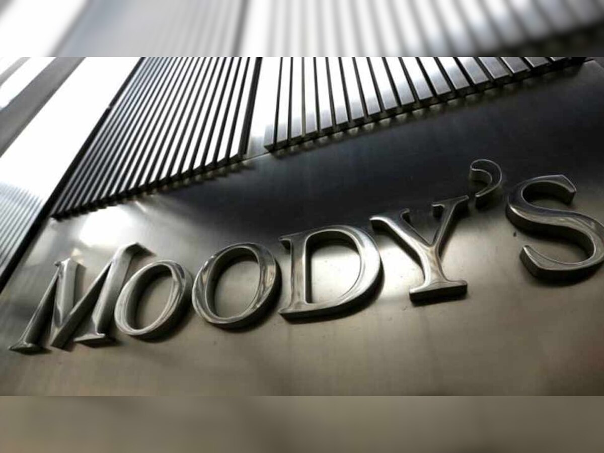  Moody's का दावा, पेट्रोल-डीजल के उत्पाद शुल्क में कटौती से GDP पड़ेगा खराब असर