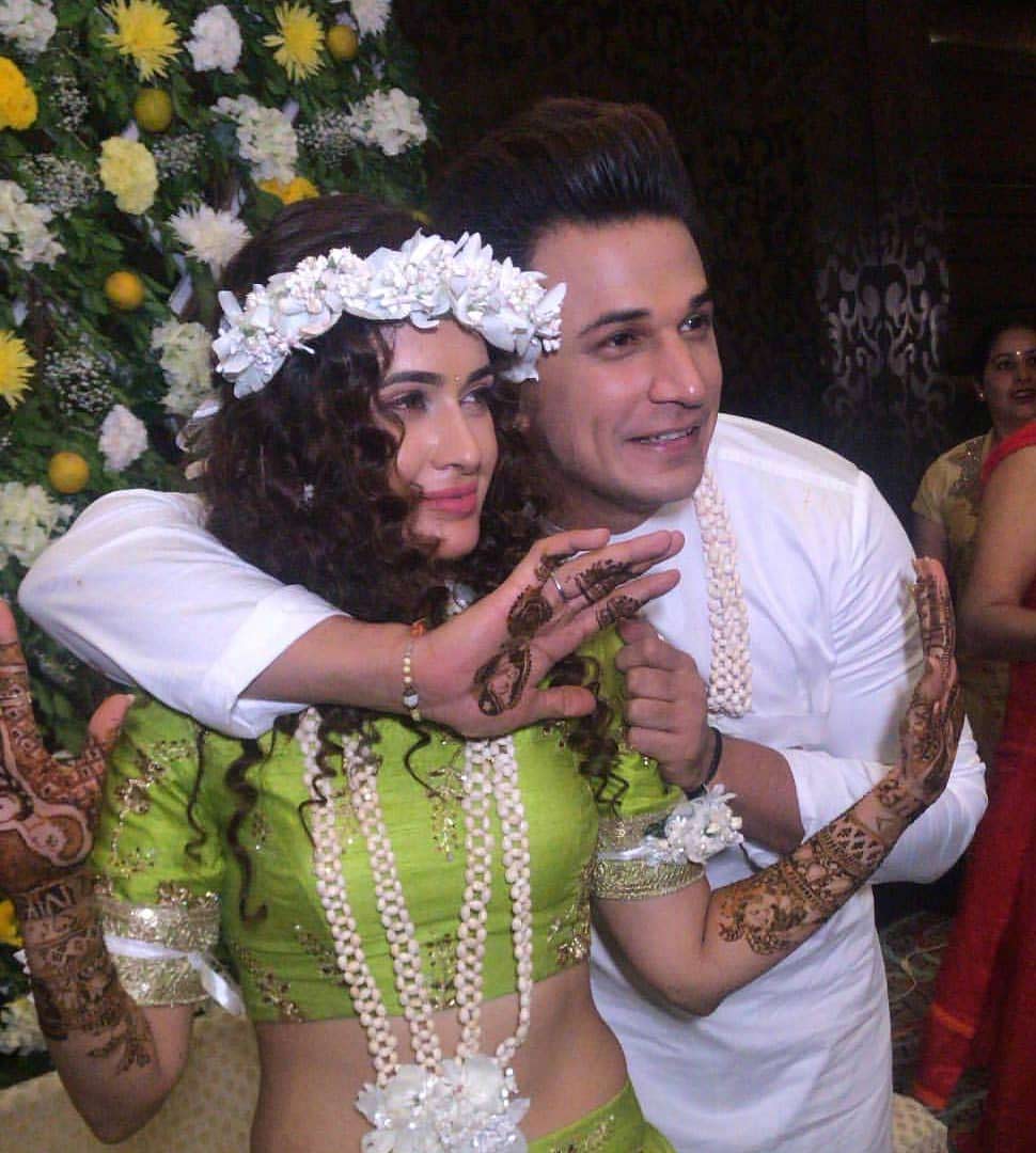 एमटीवी के शो में पहली बार दोनों ली थी कपल एंट्री Bigg Boss 9 winner Prince Narula engaged to Yuvika