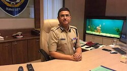 CBI विवाद : अस्‍थाना घूसकांड की जांच कर रहे एके बस्‍सी भी पहुंचे सुप्रीम कोर्ट